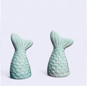 NEW OLD STOCK Sea Blue/Turquoise Mermaid Tail Salt n Pepper Shakers